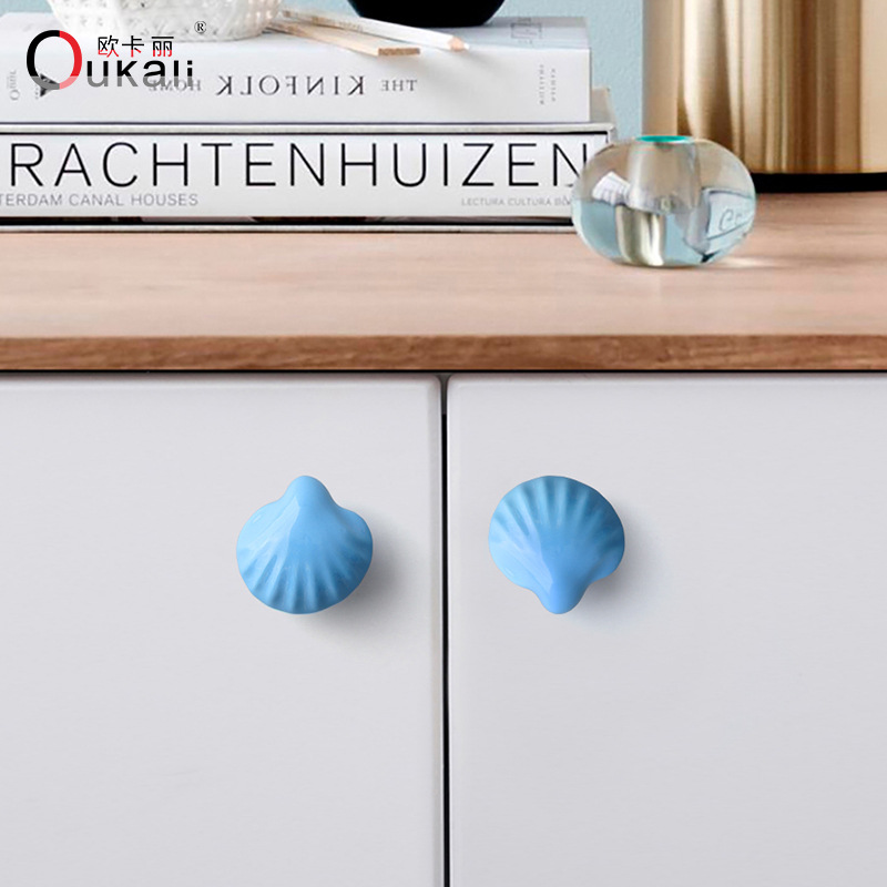 Roter, blauer und grüner Keram – Furniture Hardware Trading Bewertung und Preis